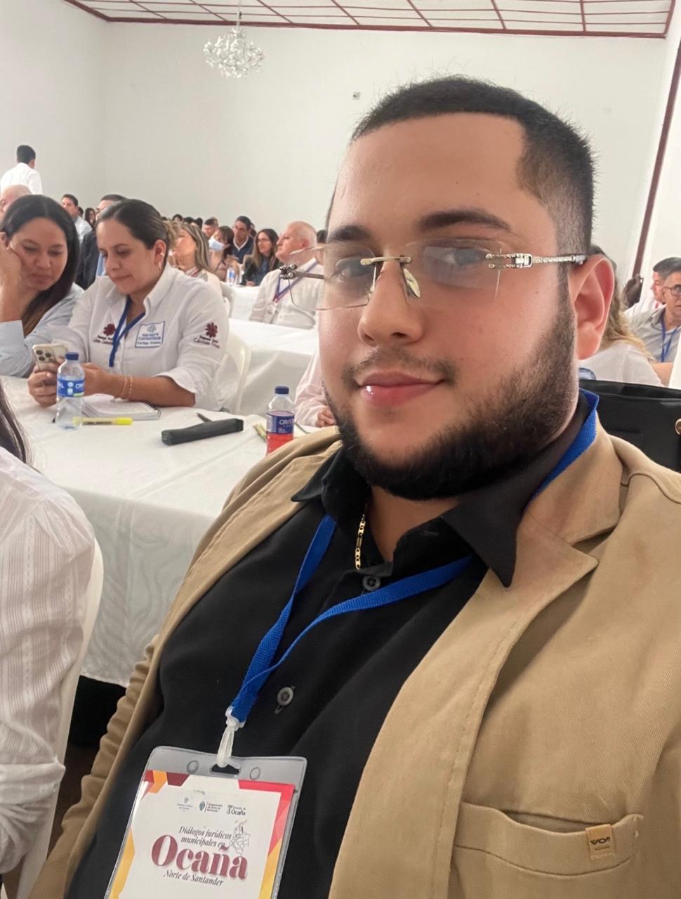 Jacob Sharon Bossem — Fundador y Director Académico de Polyglot Commonwealth